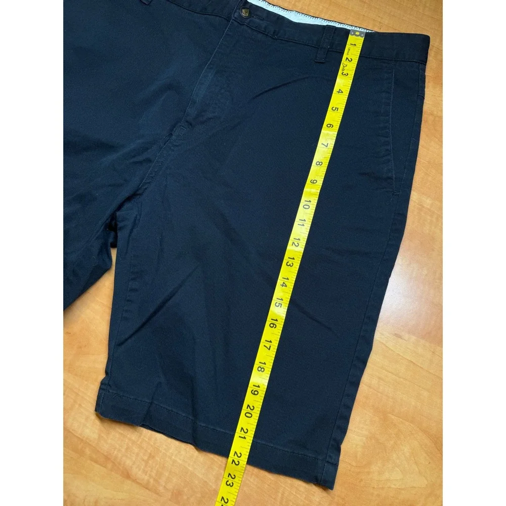 Volcom Mens Chino Shorts Black Size 38 Cotton Blend Stretch Flat Front Skate